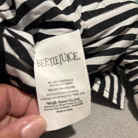 Beetlejuice 12” Animated Plush Figure Walks and Talks Collectible - Picture 7 of 8